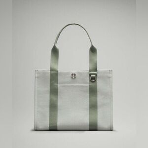LIKE NEW- Lululemon Two-Tone Canvas Tote Bag 10L